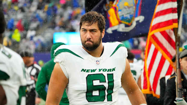Jets' OL Max Mitchell (61)